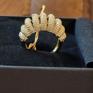 Eye Candy Gold and Sparkling Rhinestones Women's Ring